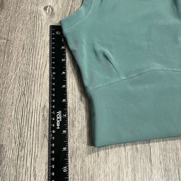 Move Theology Sage Green deluxe Rib Athletic Set tank top only MC230 NWT XS - Picture 3 of 4